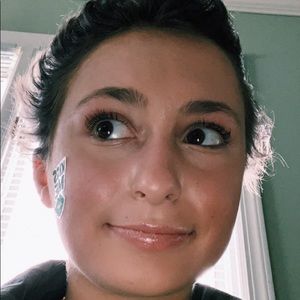 Meet your Posher, Alison